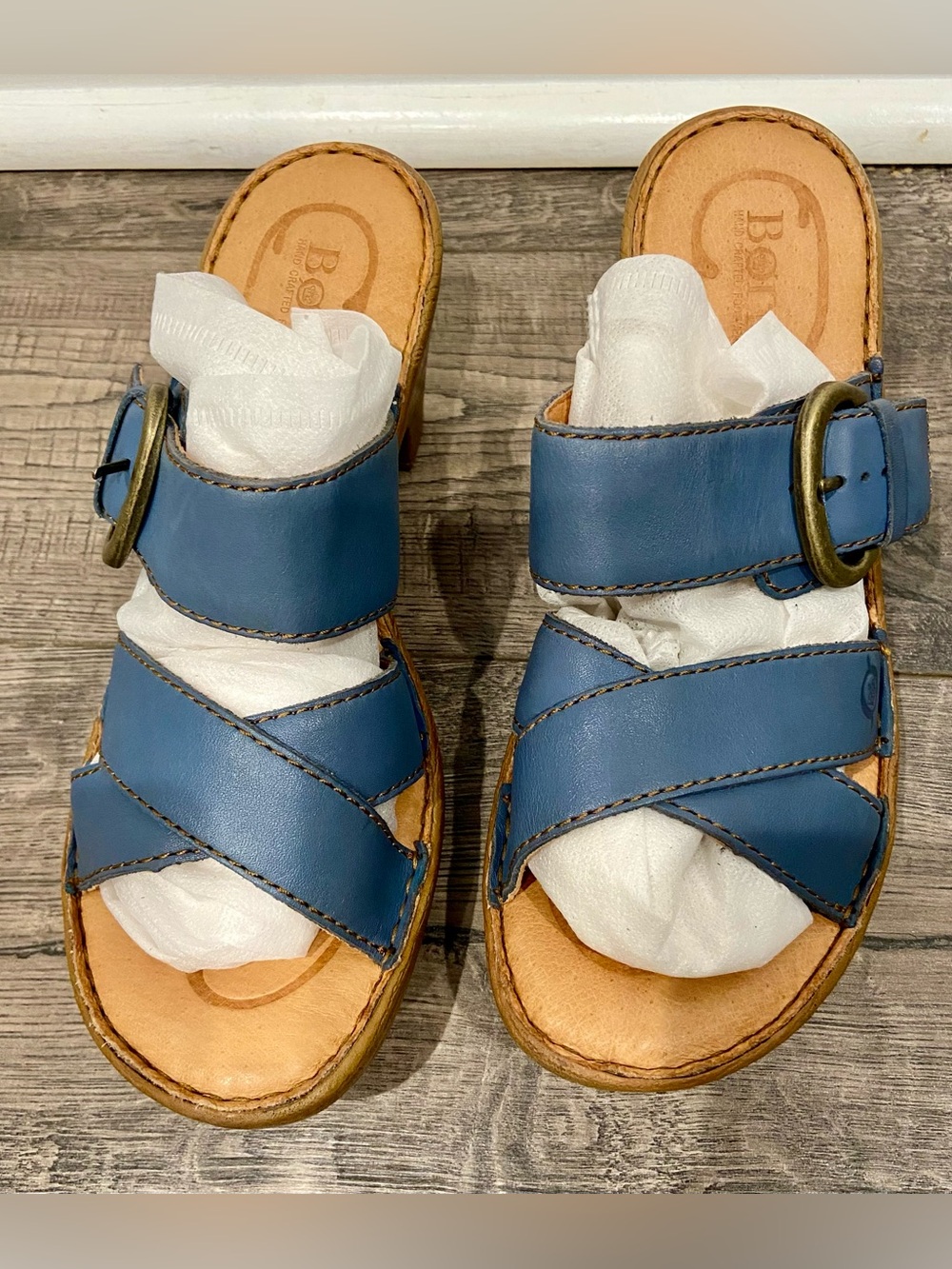 Børn Blue Leather women’s Wedge Sandals Strappy Buckle Closure US 8/EU 39